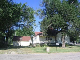 Foreclosed Home - 439 N 5TH ST, 67579