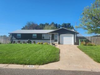 Foreclosed Home - 405 LAWRENCE DR, 67701