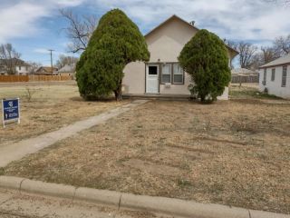 Foreclosed Home - 1410 N B ST, 67846