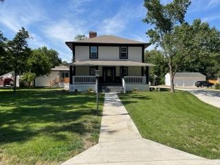 Foreclosed Home - 1117 GILLESPIE PL, 67846