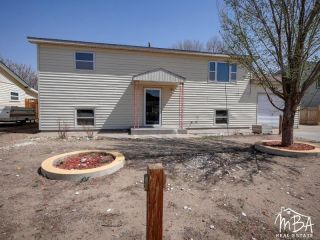 Foreclosed Home - 1626 SUMMIT ST, 67846