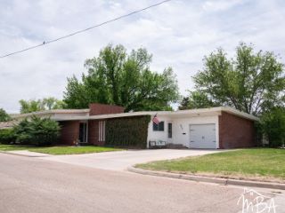 Foreclosed Home - 922 CENTER ST, 67846