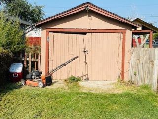 Foreclosed Home - 1203 N 10TH ST, 67846