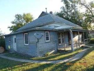 Foreclosed Home - 102 W Monroe St, 67849
