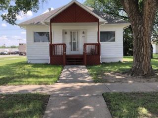 Foreclosed Home - 302 ROUGHTON ST, 67854