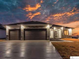 Foreclosed Home - List 100683420