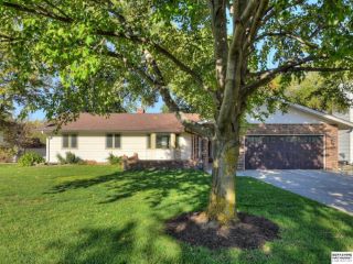 Foreclosed Home - 348 SHOREWOOD LN, 68069