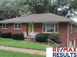 Foreclosed Home - 3202 S 44TH ST, 68105