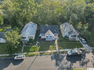 Foreclosed Home - 3225 N 40TH AVE, 68111