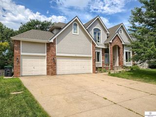 Foreclosed Home - 5520 S 169TH ST, 68135