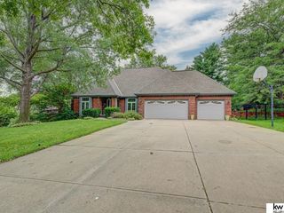 Foreclosed Home - 560 S 126TH ST, 68154