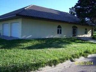 Foreclosed Home - 801 5th St, 68406