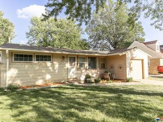 Foreclosed Home - 4130 DUNN AVE, 68502