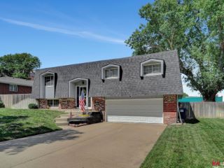 Foreclosed Home - 6520 TAYLOR PARK DR, 68510