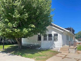 Foreclosed Home - 440 N WALNUT ST, 68662