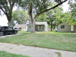 Foreclosed Home - 202 8TH AVE, 68776