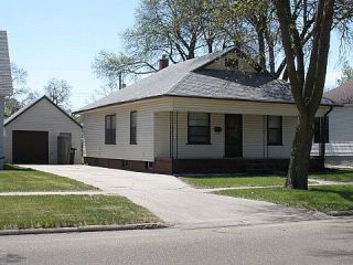Foreclosed Home - 207 W 10TH ST, 68801