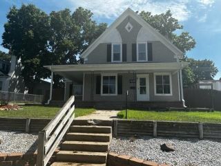 Foreclosed Home - 526 S E ST, 68822