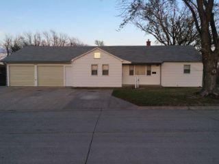 Foreclosed Home - 940 S 7TH AVE, 68822