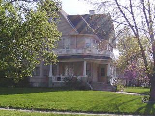 Foreclosed Home - 203 E 10TH ST, 68850