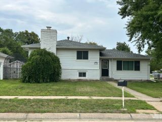 Foreclosed Home - 1102 JEFFERSON AVE, 68901