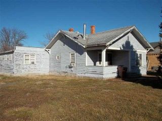 Foreclosed Home - 214 E 4TH ST, 68924