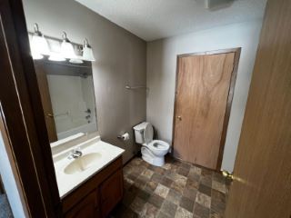 Foreclosed Home - 301 E 1 ST, 69155
