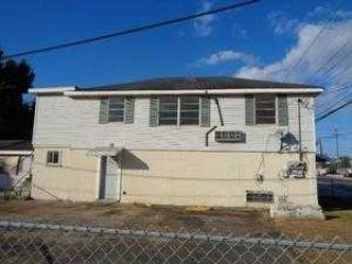 Foreclosed Home - 2000 Shrewsbury Rd, 70001