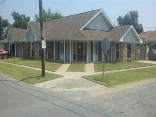 Foreclosed Home - 2401 PECAN DR, 70043