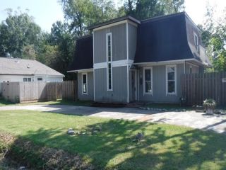 Foreclosed Home - 234 W Easy Street, 70047