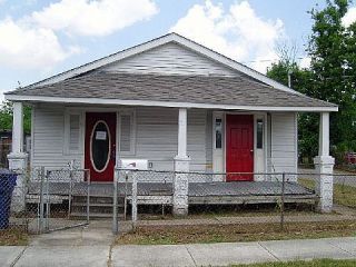 Foreclosed Home - 1551 HUEY P LONG AVE, 70053