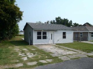 Foreclosed Home - 2433 41ST ST, 70058