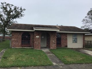Foreclosed Home - 1105 Warren Dr, 70058