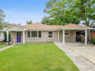 Foreclosed Home - 1307 COMPROMISE ST, 70062