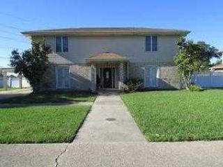 Foreclosed Home - 141 WOODLAKE BLVD, 70065