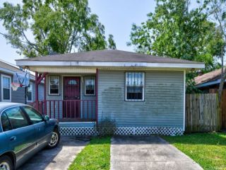Foreclosed Home - 1307 31ST ST, 70065