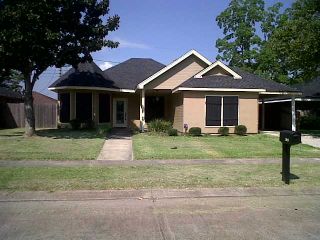 Foreclosed Home - 2013 VAN ARPEL DR, 70068