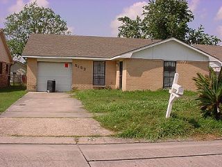 Foreclosed Home - 5152 EDEN ROC DR, 70072