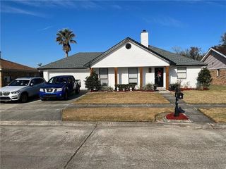 Foreclosed Home - 2632 OAK FOREST BLVD, 70072