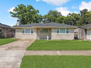 Foreclosed Home - 1708 ROBIN DR, 70072