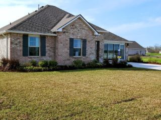 Foreclosed Home - 23086 PLANTERS DR, 70090
