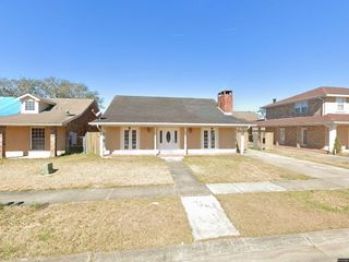 Foreclosed Home - 2812 OAK DR, 70092