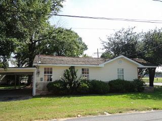 Foreclosed Home - 1150 PLAZA ST, 70094