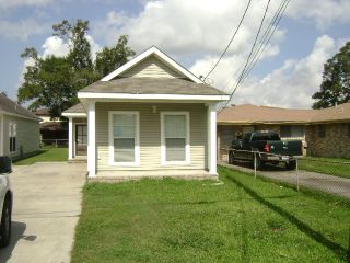 Foreclosed Home - 854 AVENUE F, 70094