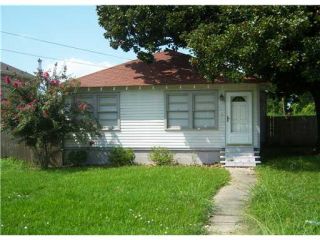 Foreclosed Home - 2401 BEHRMAN HWY, 70114
