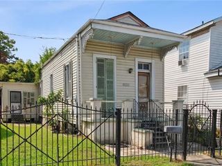 Foreclosed Home - 4622 ANNUNCIATION ST, 70115