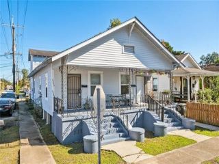 Foreclosed Home - 2241 ARTS ST # 2243, 70117