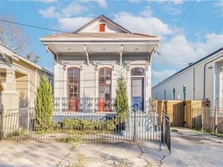 Foreclosed Home - 1205 LOUISA ST, 70117