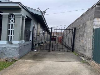 Foreclosed Home - 4022 MONROE ST, 70118