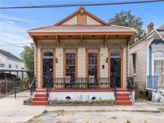 Foreclosed Home - 1451 N ROCHEBLAVE ST, 70119